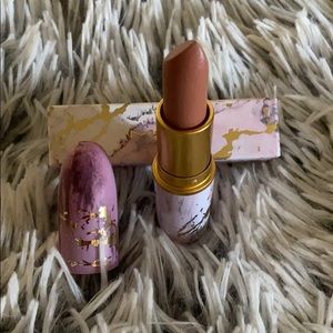 MAC Electric Wonder Lipstick-Feelin’ Sedimental